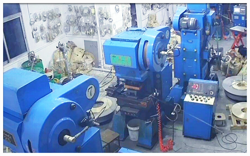 連續(xù)端子生產(chǎn)設(shè)備